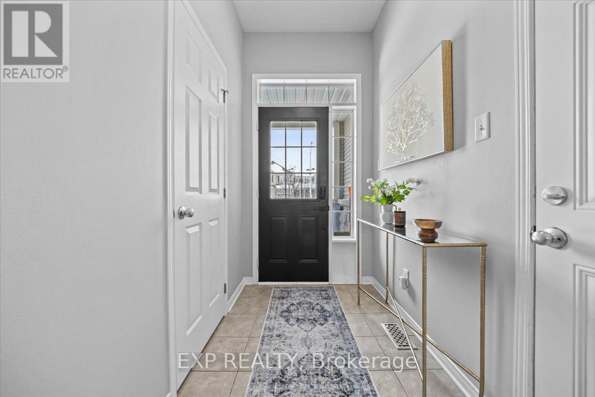 589 Pepperville Crescent, Ottawa, Ontario  K2M 0E7 - Photo 4 - X12845778