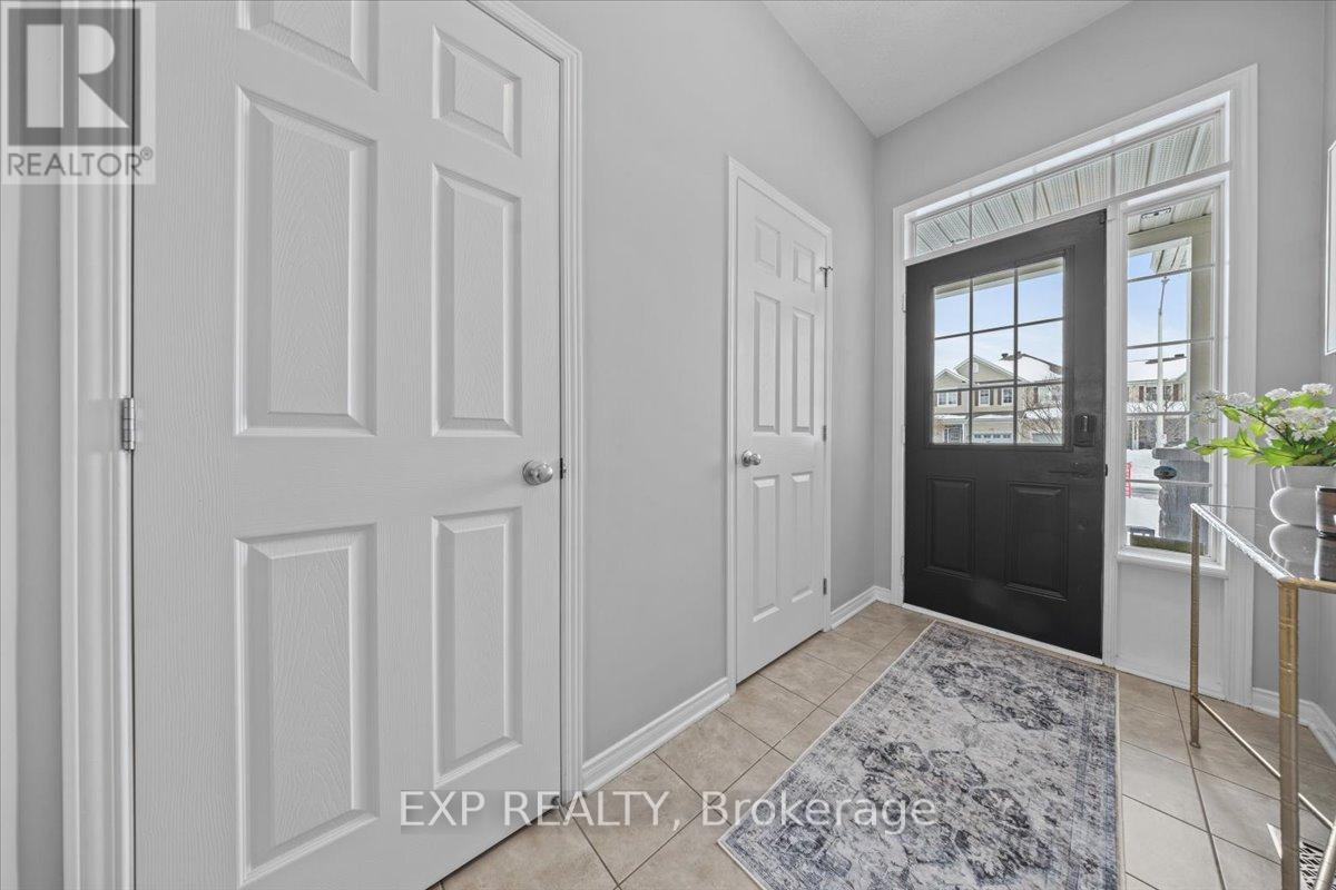 589 Pepperville Crescent, Ottawa, Ontario  K2M 0E7 - Photo 5 - X12845778