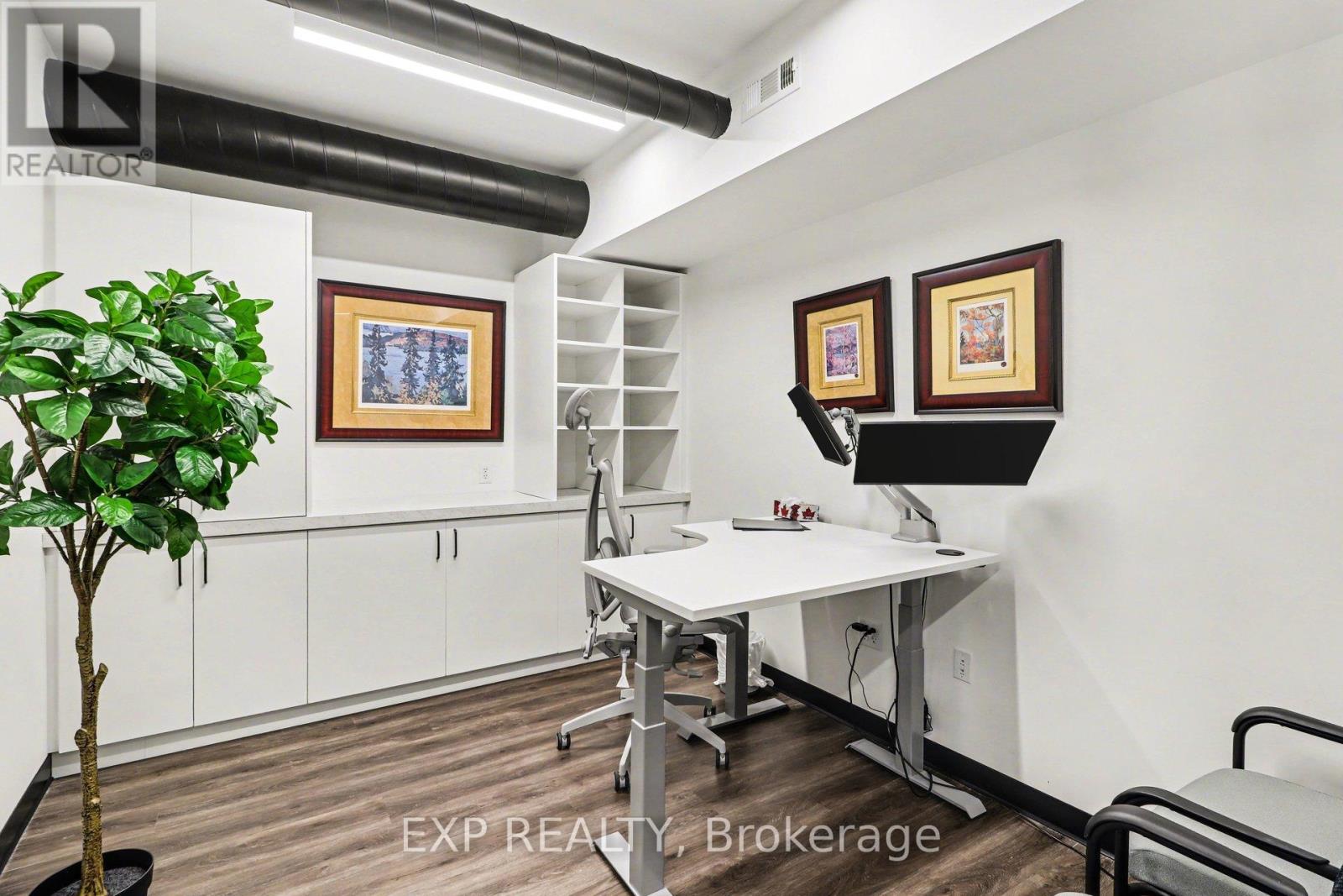 2 - 2062 St Joseph Boulevard, Ottawa, Ontario  K1C 1E6 - Photo 14 - X12845780