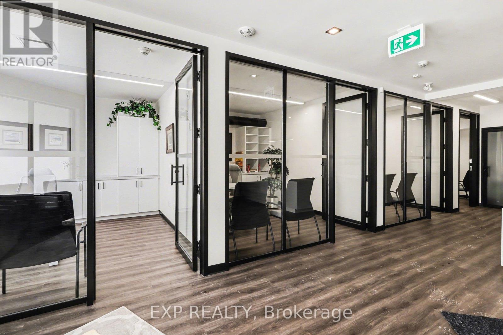 2 - 2062 St Joseph Boulevard, Ottawa, Ontario  K1C 1E6 - Photo 9 - X12845780