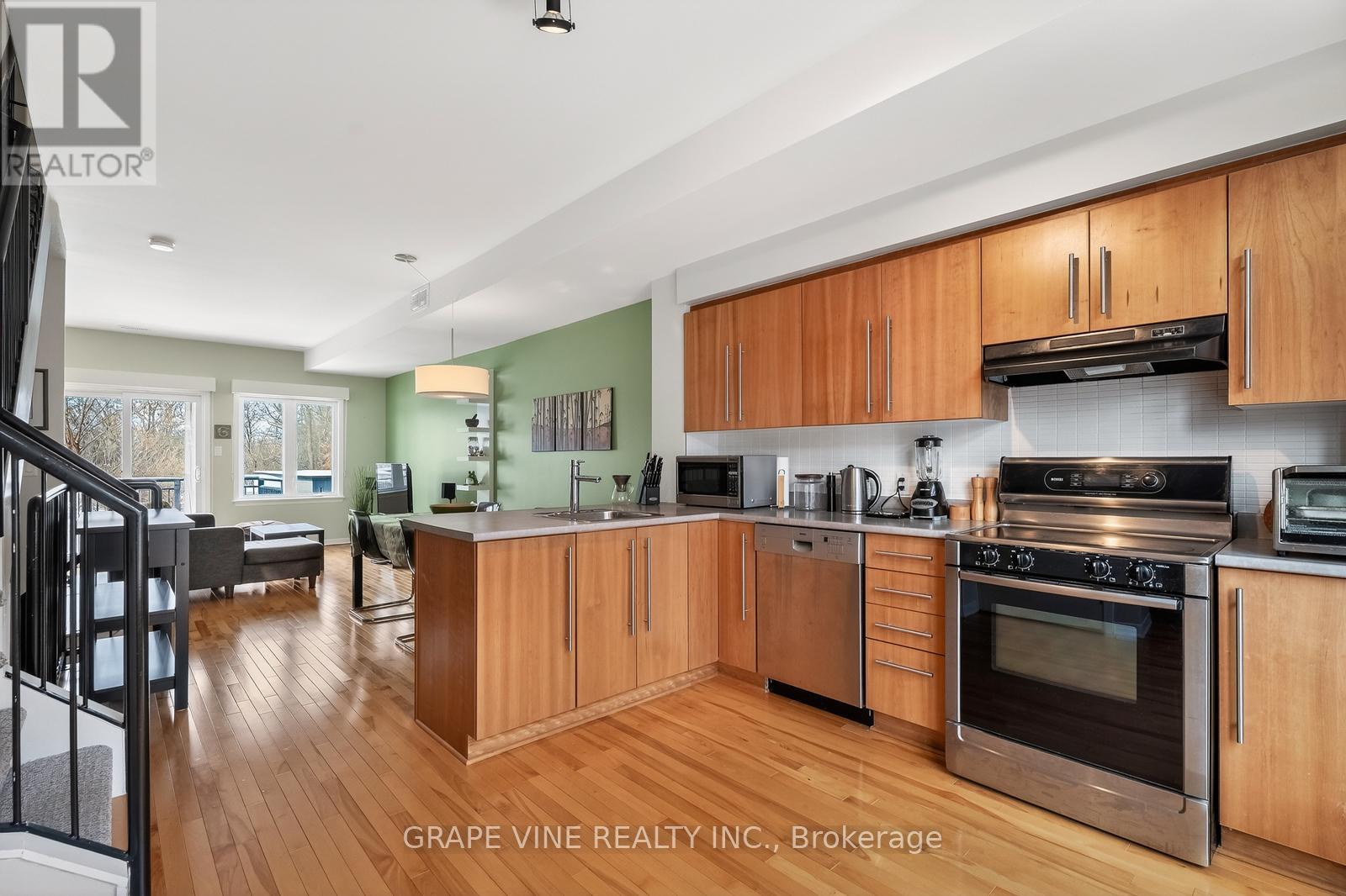 4 - 795 Montreal Road, Ottawa, Ontario  K1K 0S9 - Photo 19 - X12845840