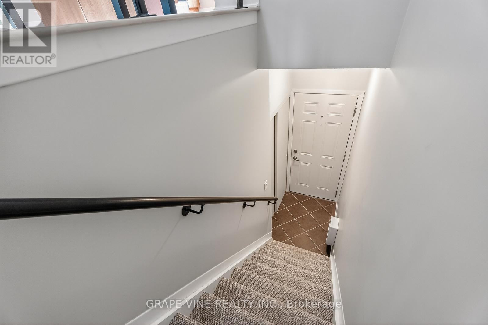 4 - 795 Montreal Road, Ottawa, Ontario  K1K 0S9 - Photo 3 - X12845840