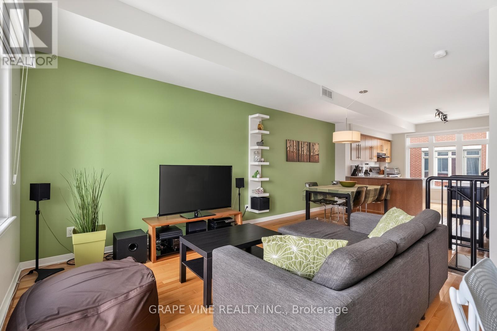 4 - 795 Montreal Road, Ottawa, Ontario  K1K 0S9 - Photo 9 - X12845840