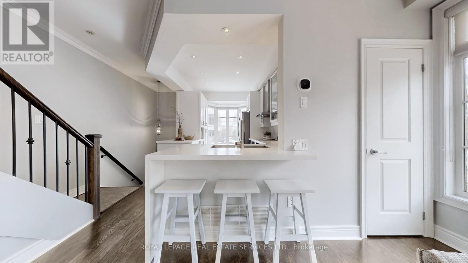 124 Six Point Road, Toronto, Ontario  M8Z 0A1 - Photo 14 - W12845448