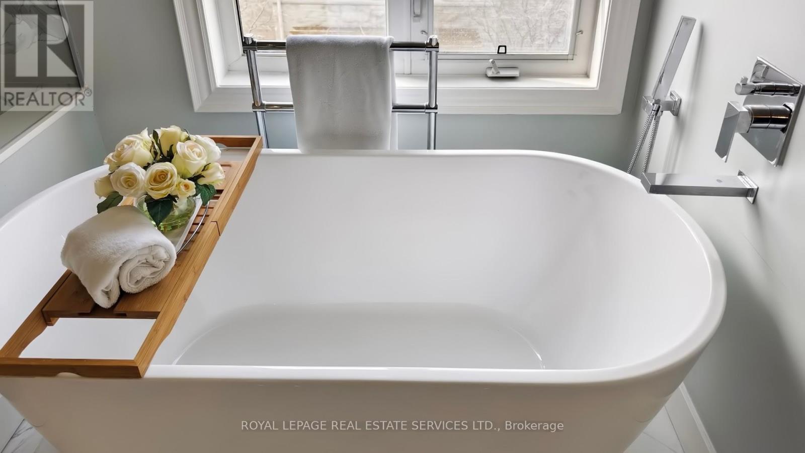 124 Six Point Road, Toronto, Ontario  M8Z 0A1 - Photo 34 - W12845448