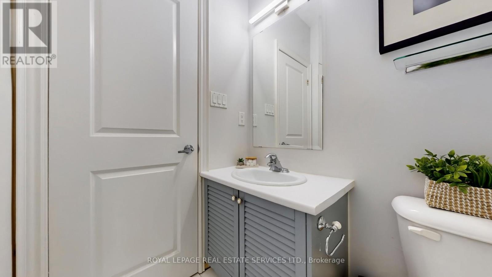 124 Six Point Road, Toronto, Ontario  M8Z 0A1 - Photo 42 - W12845448