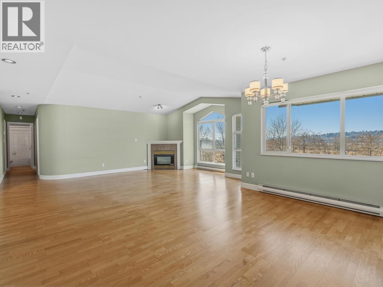 1141 O'flaherty Gate, Port Coquitlam, British Columbia  V3C 6H2 - Photo 5 - R3096112