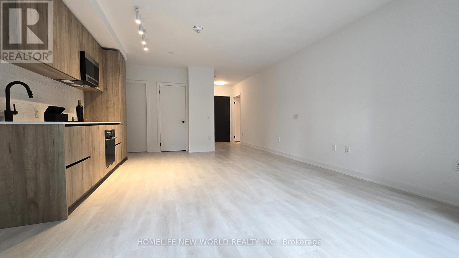 602 - 117 Broadway Avenue, Toronto, Ontario  M4P 1V3 - Photo 4 - C12845818