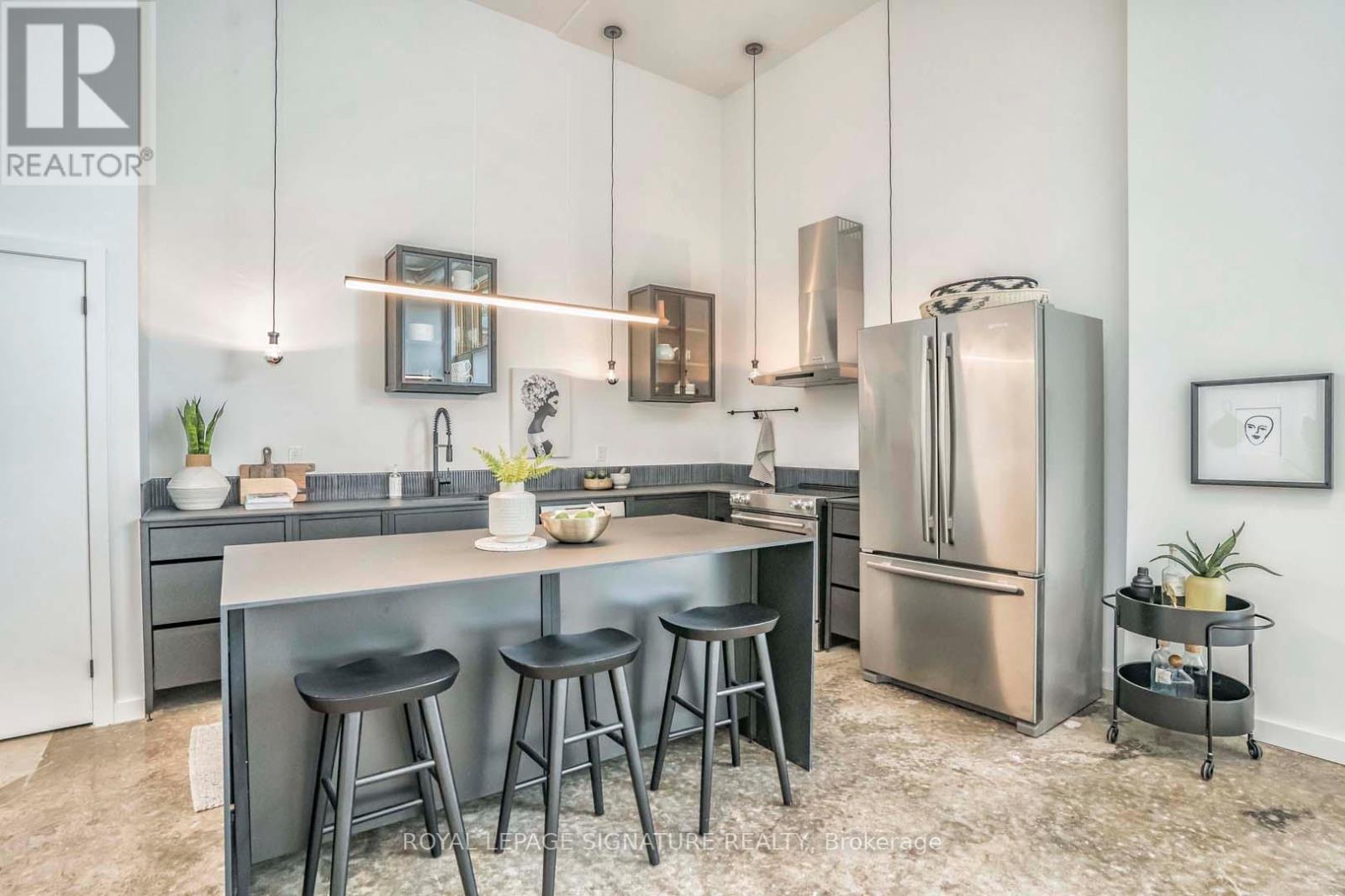 2 - 36 Geary Avenue, Toronto, Ontario  M6H 2B4 - Photo 13 - C12845868