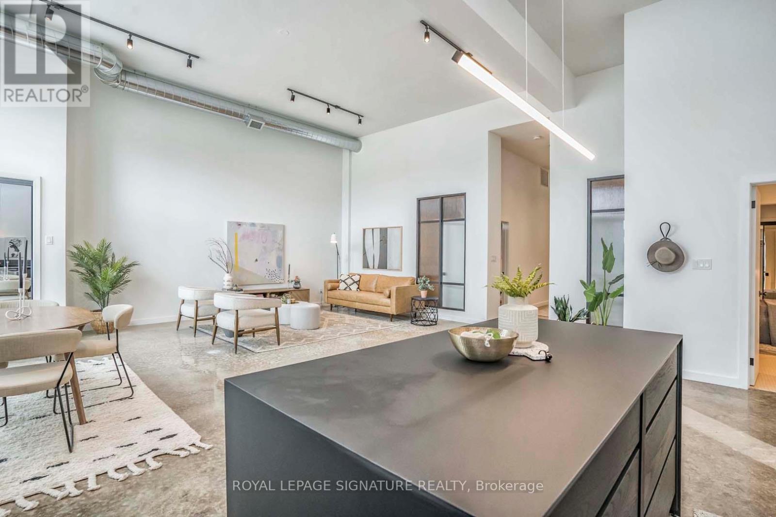 2 - 36 Geary Avenue, Toronto, Ontario  M6H 2B4 - Photo 17 - C12845868