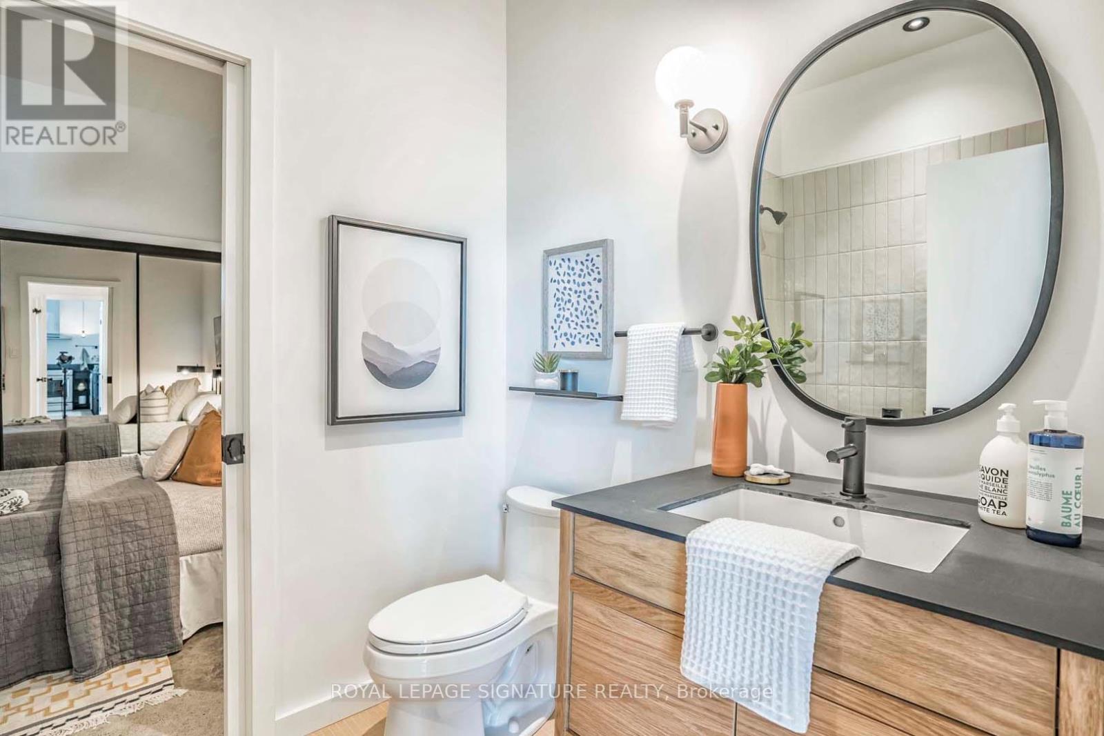 2 - 36 Geary Avenue, Toronto, Ontario  M6H 2B4 - Photo 40 - C12845868