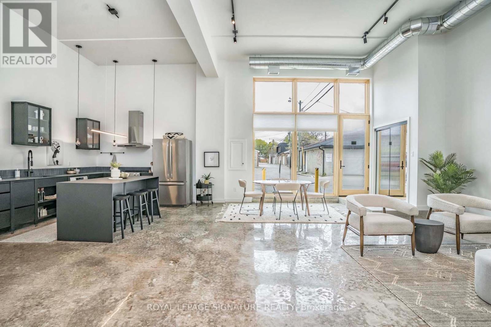 2 - 36 Geary Avenue, Toronto, Ontario  M6H 2B4 - Photo 8 - C12845868