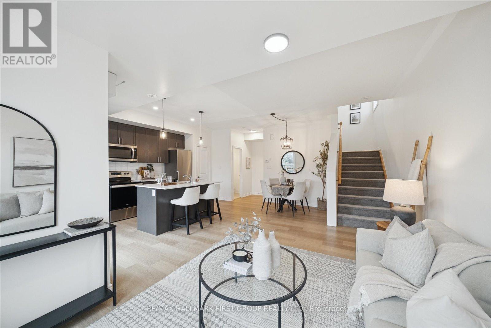 6 - 485 Beresford Path, Oshawa, Ontario  L1H 5S7 - Photo 2 - E12845802