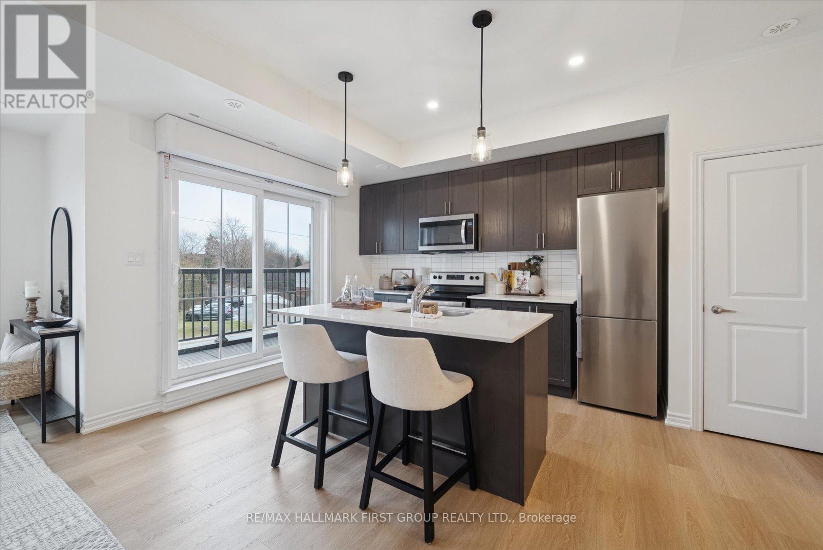 6 - 485 Beresford Path, Oshawa, Ontario  L1H 5S7 - Photo 3 - E12845802