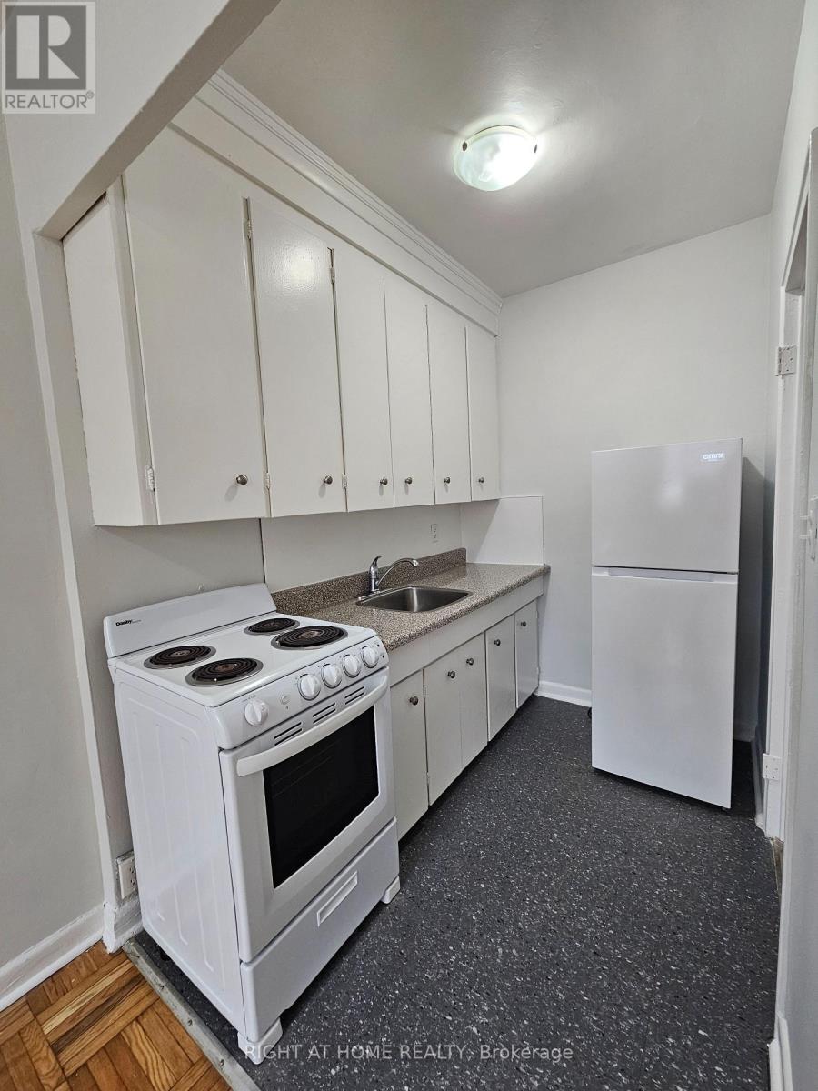 101 - 20 Cosburn Avenue, Toronto, Ontario  M4K 2E7 - Photo 13 - E12845822