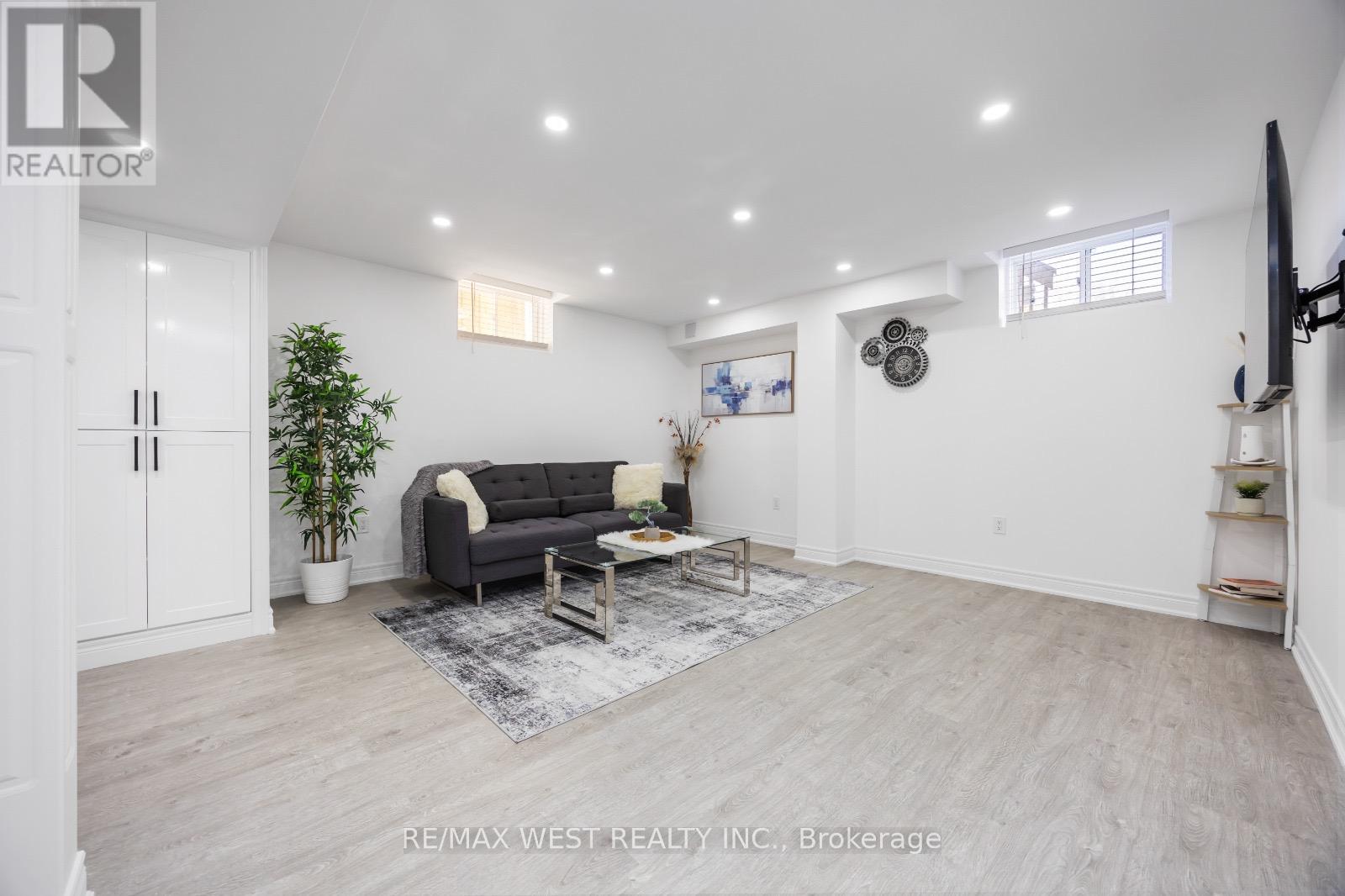 Bsmt - 339 Fleetwood Drive, Oshawa, Ontario  L1K 3G2 - Photo 9 - E12845824