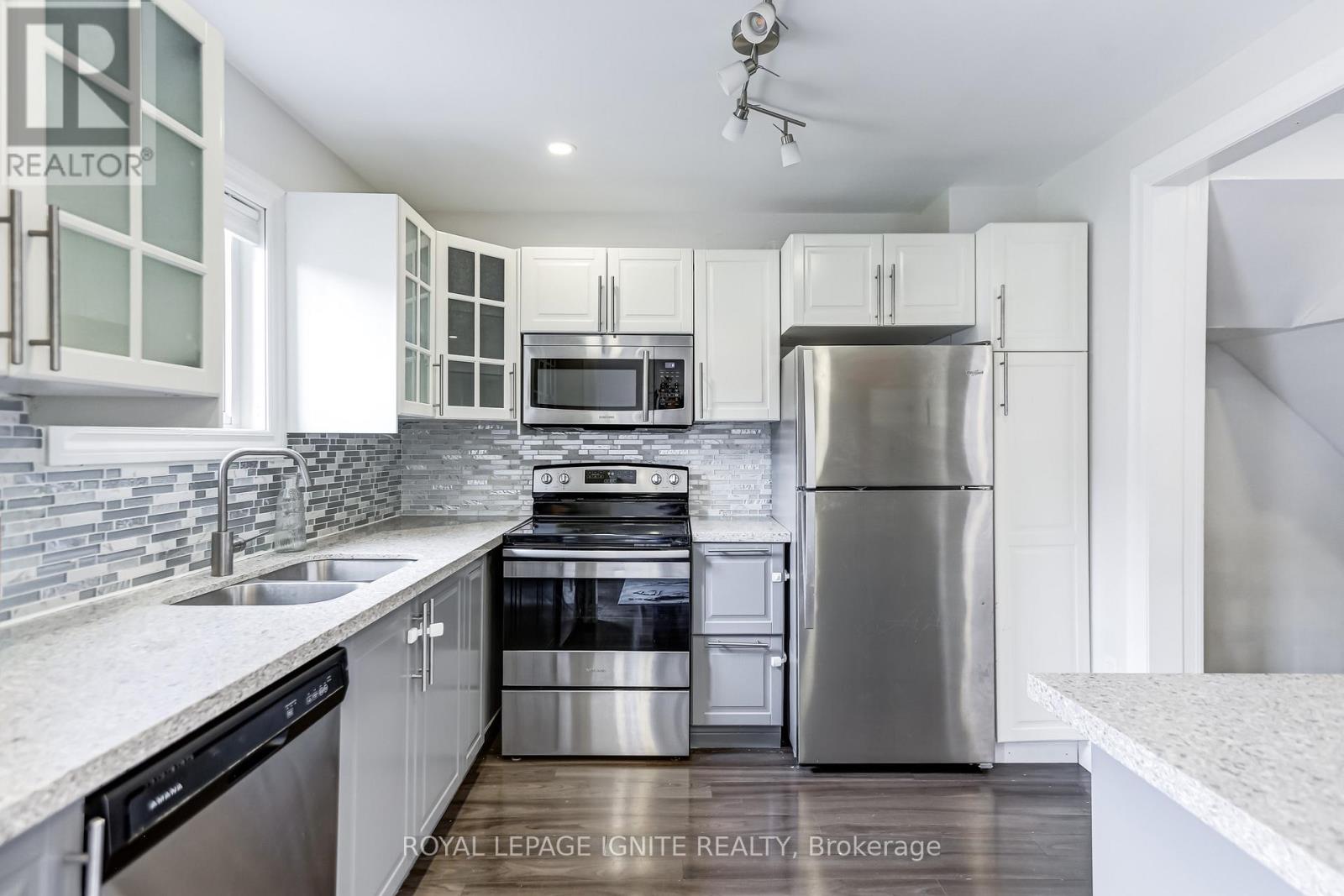 172 Radford Drive, Ajax, Ontario  L1T 2C2 - Photo 15 - E12845894