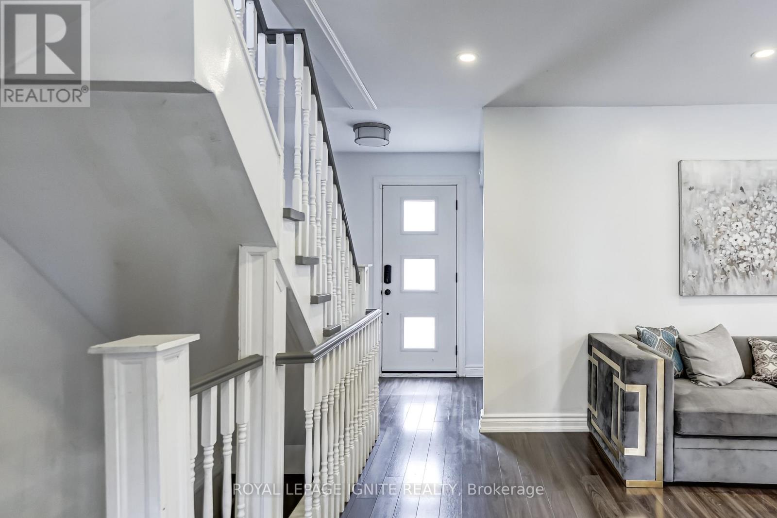 172 Radford Drive, Ajax, Ontario  L1T 2C2 - Photo 4 - E12845894