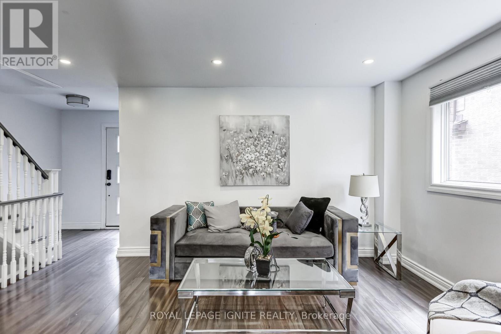 172 Radford Drive, Ajax, Ontario  L1T 2C2 - Photo 9 - E12845894