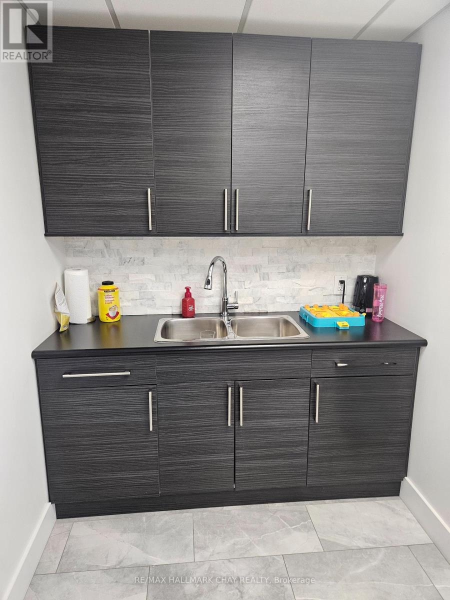 11 - 145 Welham Road, Barrie, Ontario  L4N 8Y3 - Photo 11 - S12845866