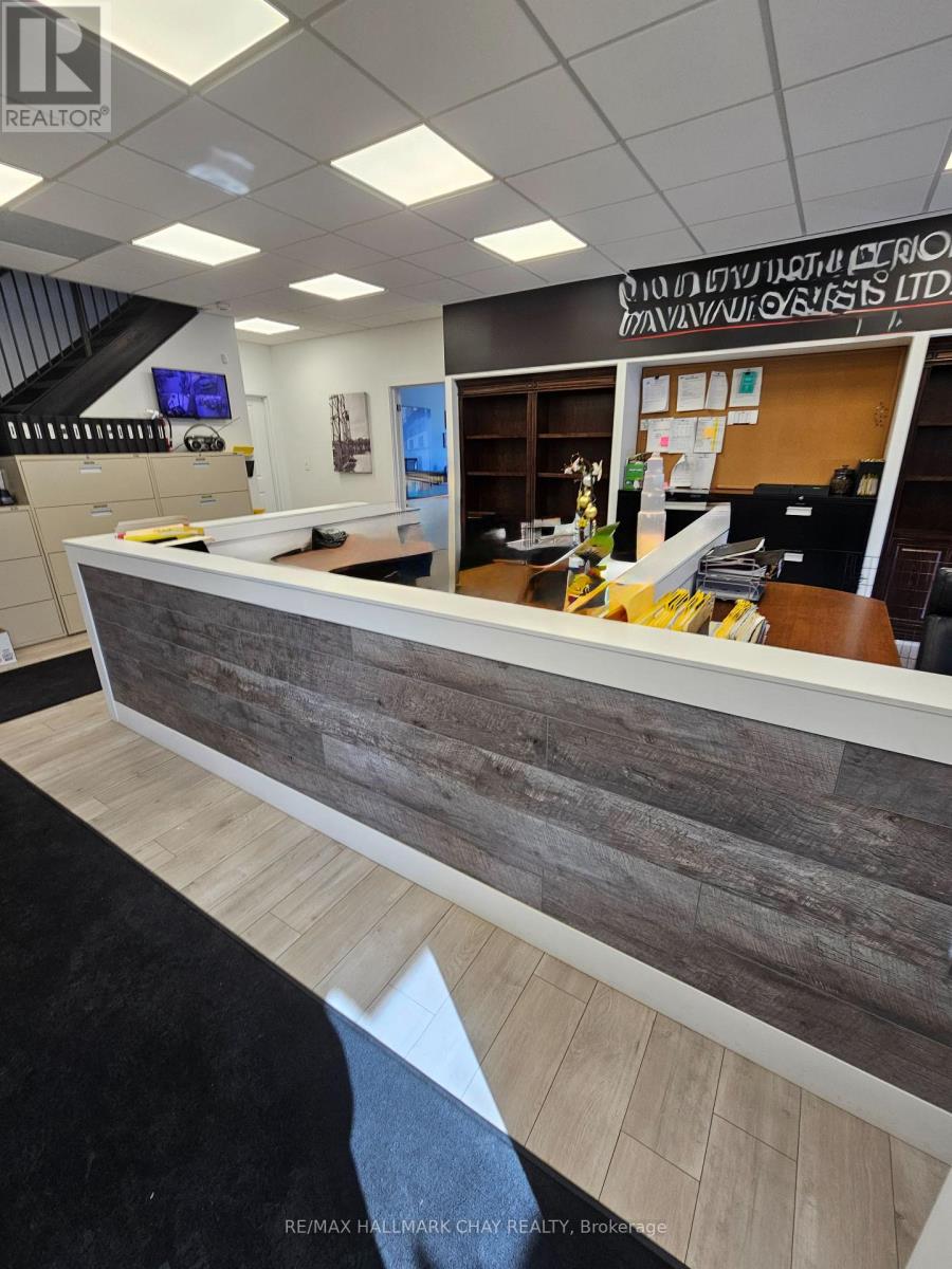 11 - 145 Welham Road, Barrie, Ontario  L4N 8Y3 - Photo 2 - S12845866