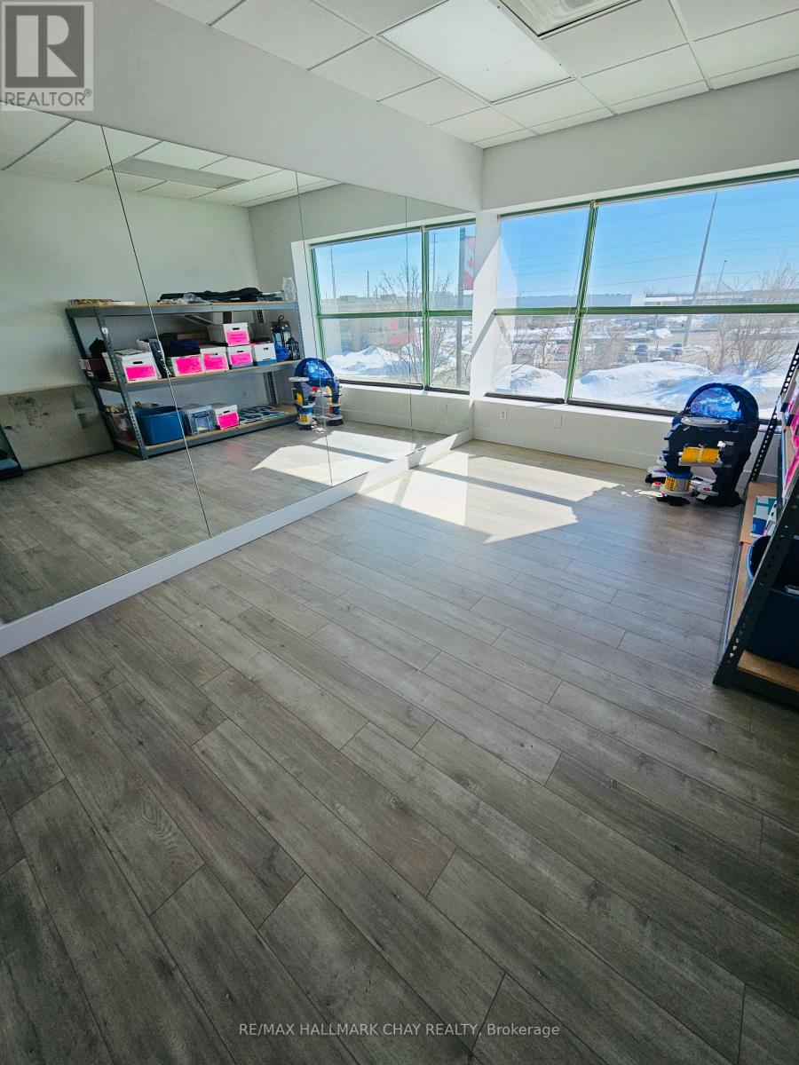 11 - 145 Welham Road, Barrie, Ontario  L4N 8Y3 - Photo 8 - S12845866