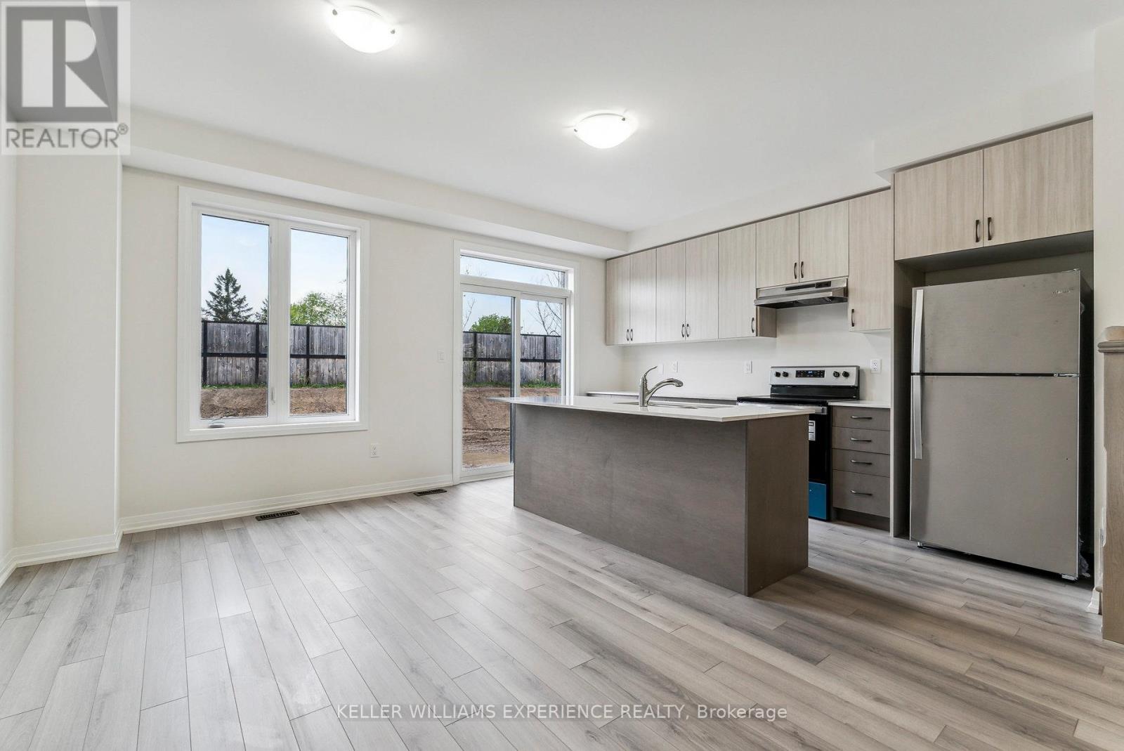 102 Turnberry Lane, Barrie (Painswick South), Ontario  L9J 0M3 - Photo 14 - S12845896