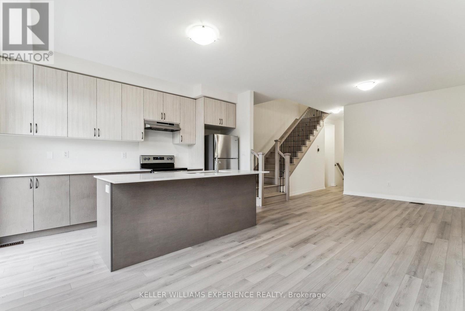 102 Turnberry Lane, Barrie (Painswick South), Ontario  L9J 0M3 - Photo 18 - S12845896