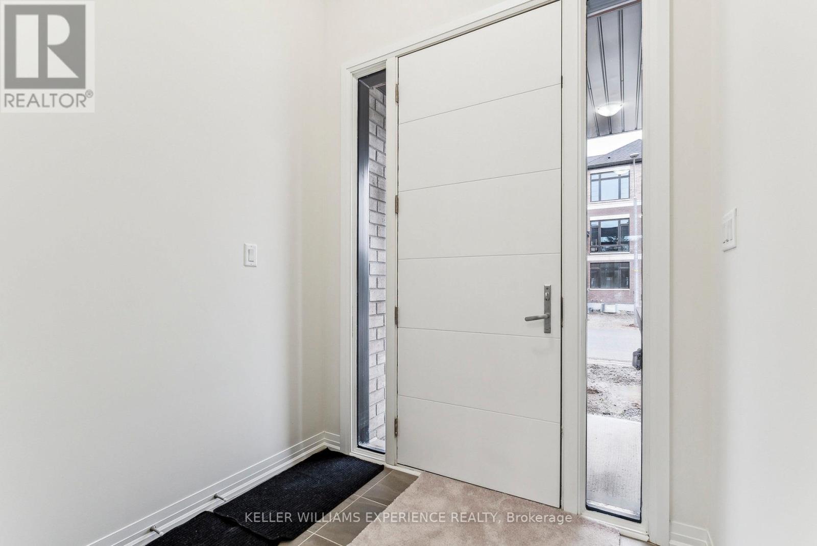 102 Turnberry Lane, Barrie (Painswick South), Ontario  L9J 0M3 - Photo 7 - S12845896