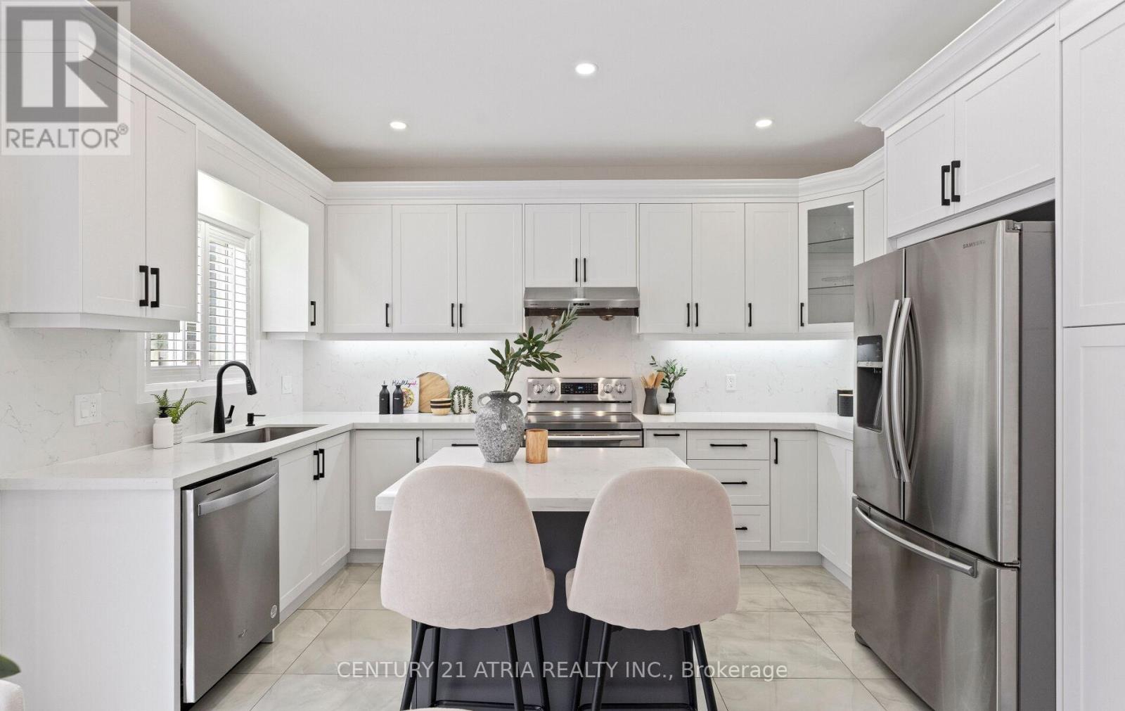 3 Oxfordshire Street, Markham (Berczy), Ontario  L6C 2Z8 - Photo 19 - N12844730