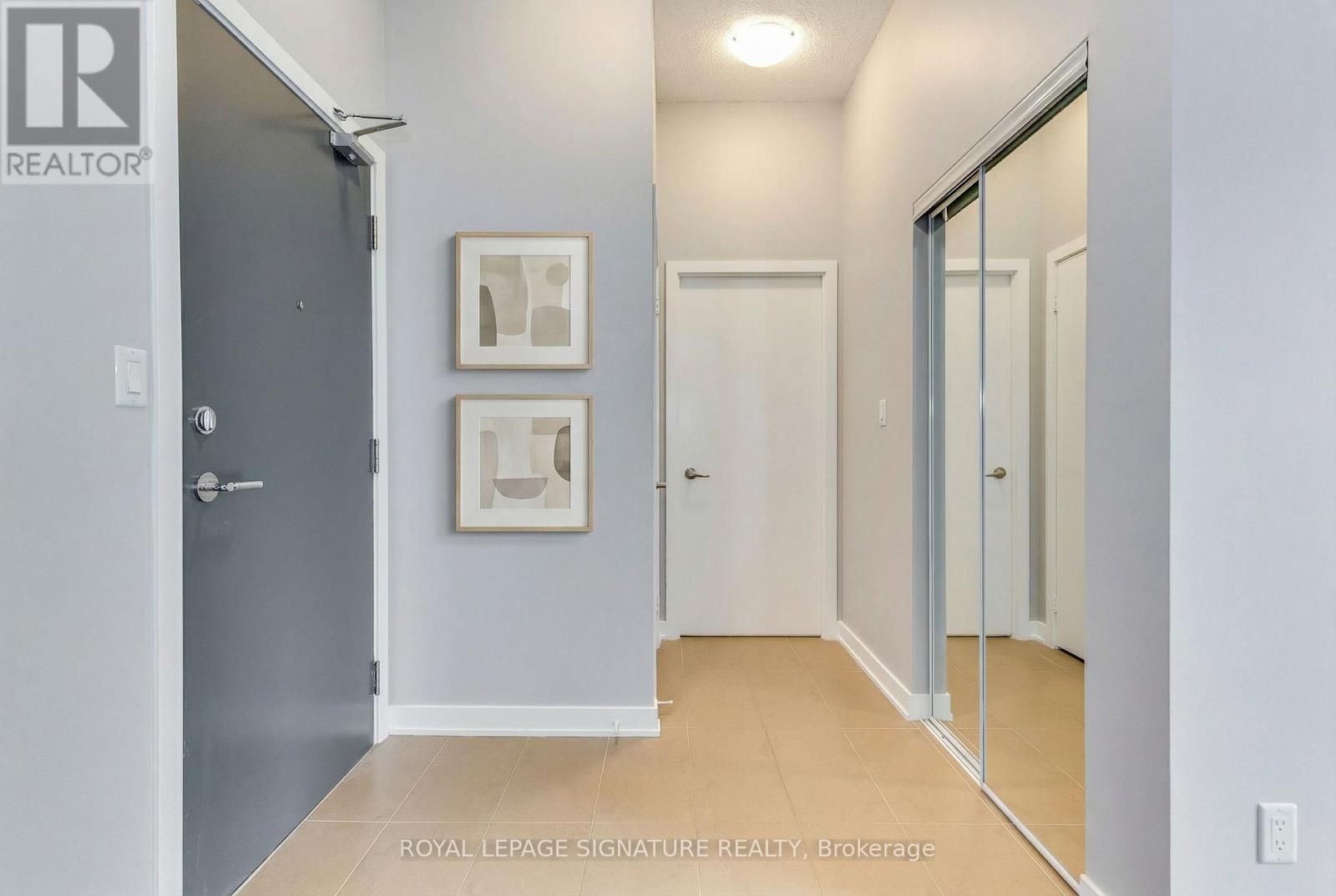 311 - 4070 Confederation Parkway, Mississauga, Ontario  L5B 0E9 - Photo 11 - W12843494