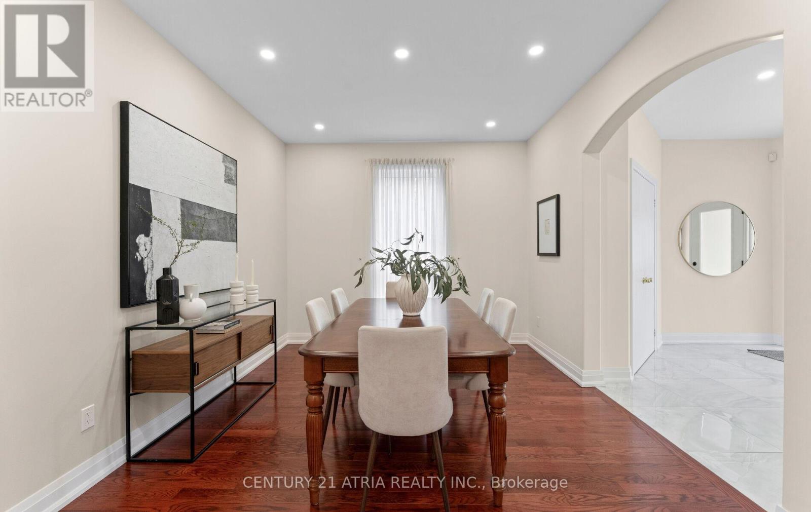 3 Oxfordshire Street, Markham (Berczy), Ontario  L6C 2Z8 - Photo 8 - N12844730