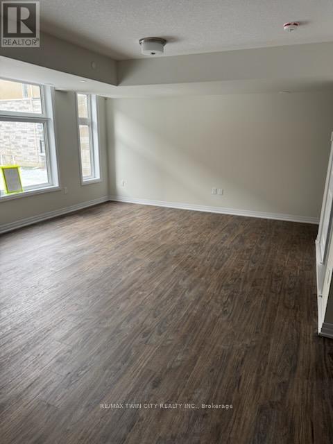 28 - 35 Fieldridge Crescent, Brampton, Ontario  L6R 0A7 - Photo 3 - W12845176