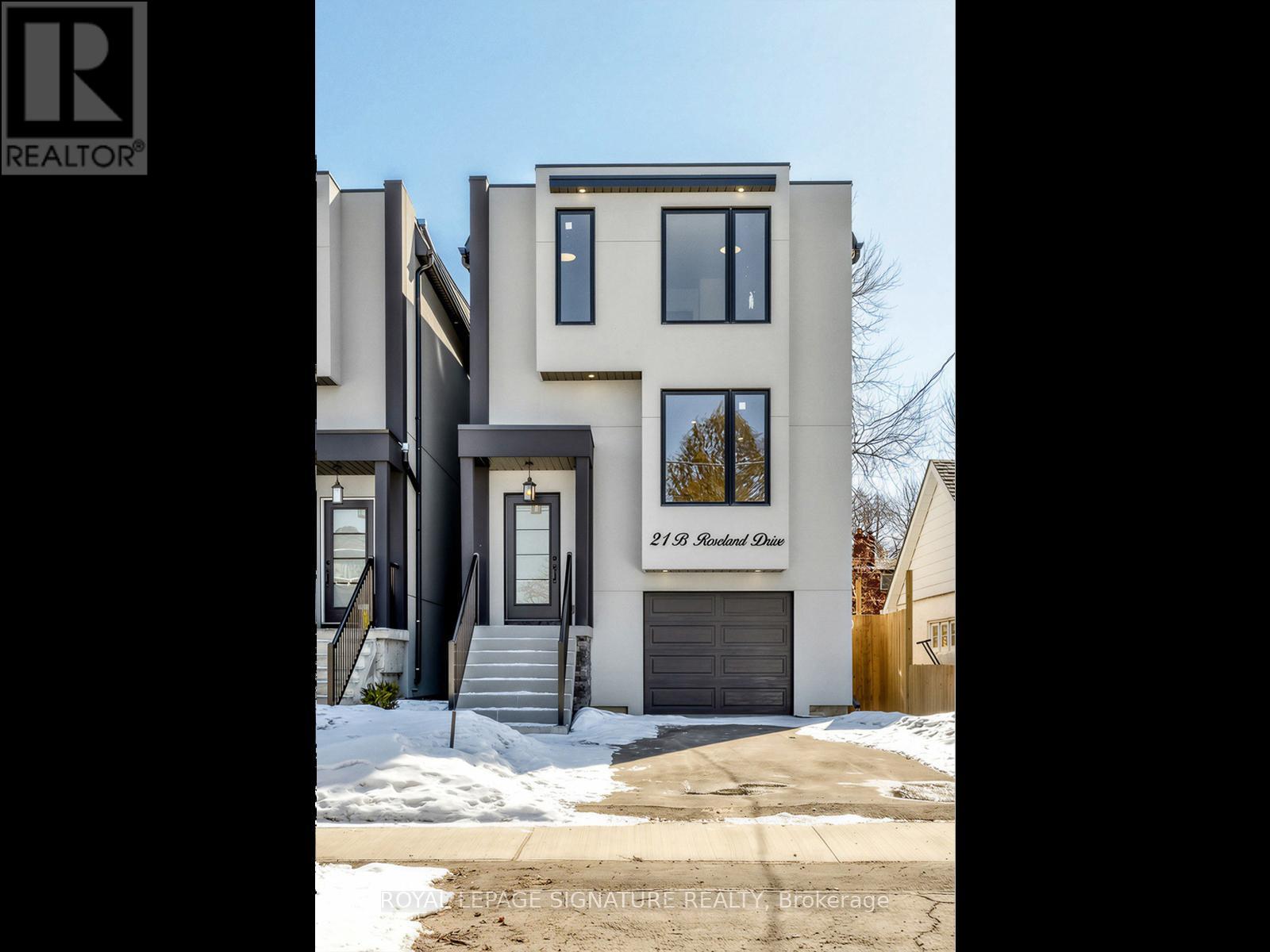 21B ROSELAND DRIVE, Toronto, Ontario