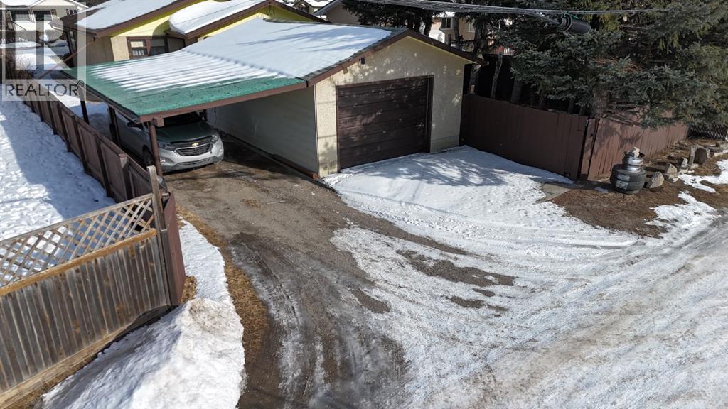 103 Belmont Crescent, Hinton, Alberta  T7V 1N6 - Photo 2 - A2290356