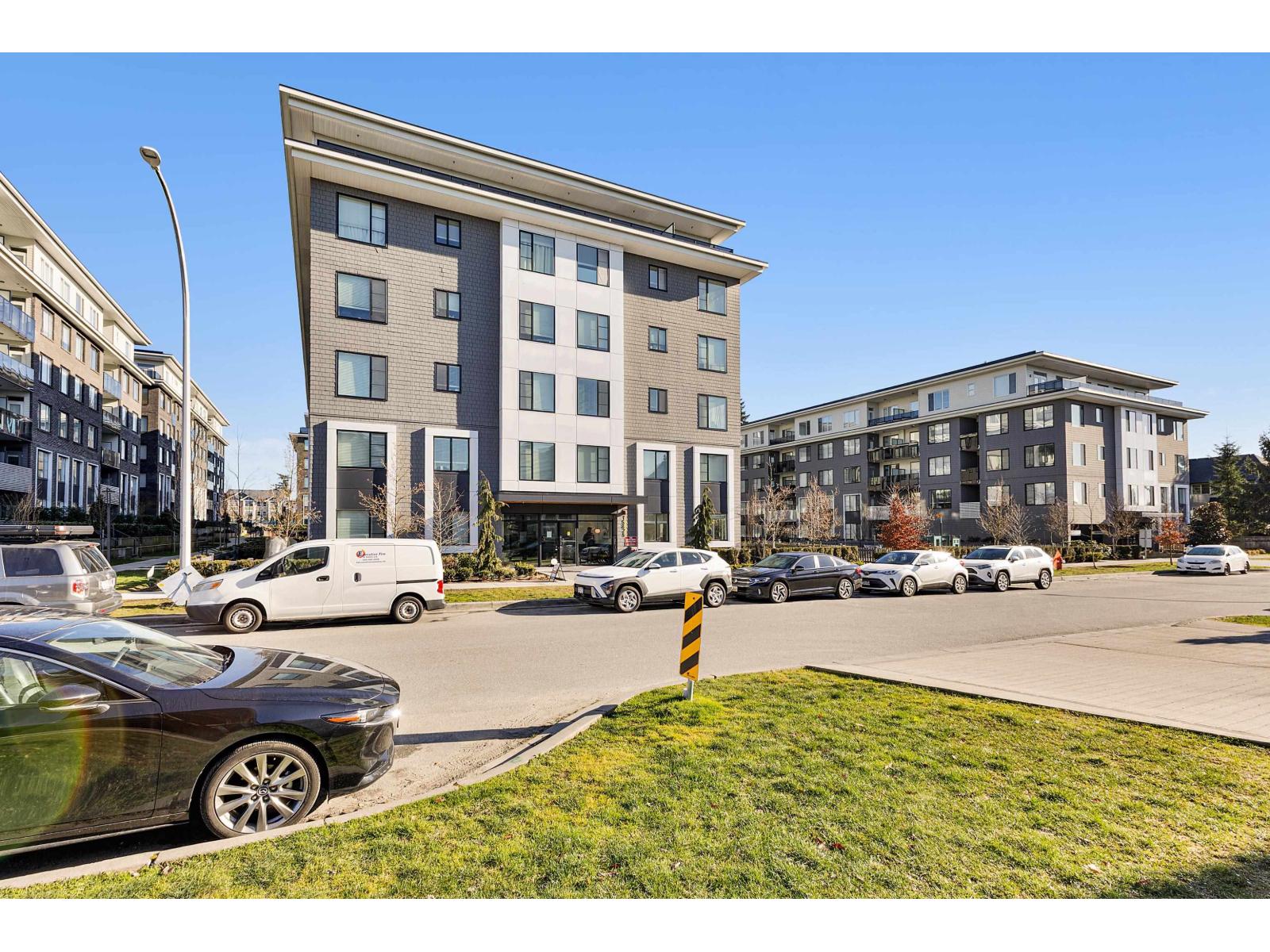 122 15825 85 Avenue, Surrey, British Columbia  V4N 6W9 - Photo 2 - R3095443