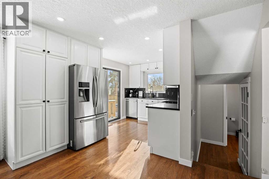 23 Millbank Drive Sw, Calgary, Alberta  T2Y 2B5 - Photo 12 - A2288793