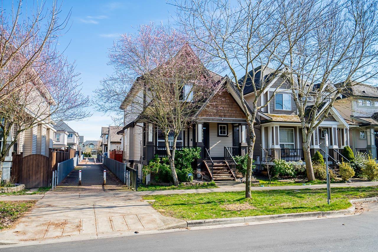 7350 194 Street, Surrey, British Columbia  V4N 6K1 - Photo 4 - R3096109