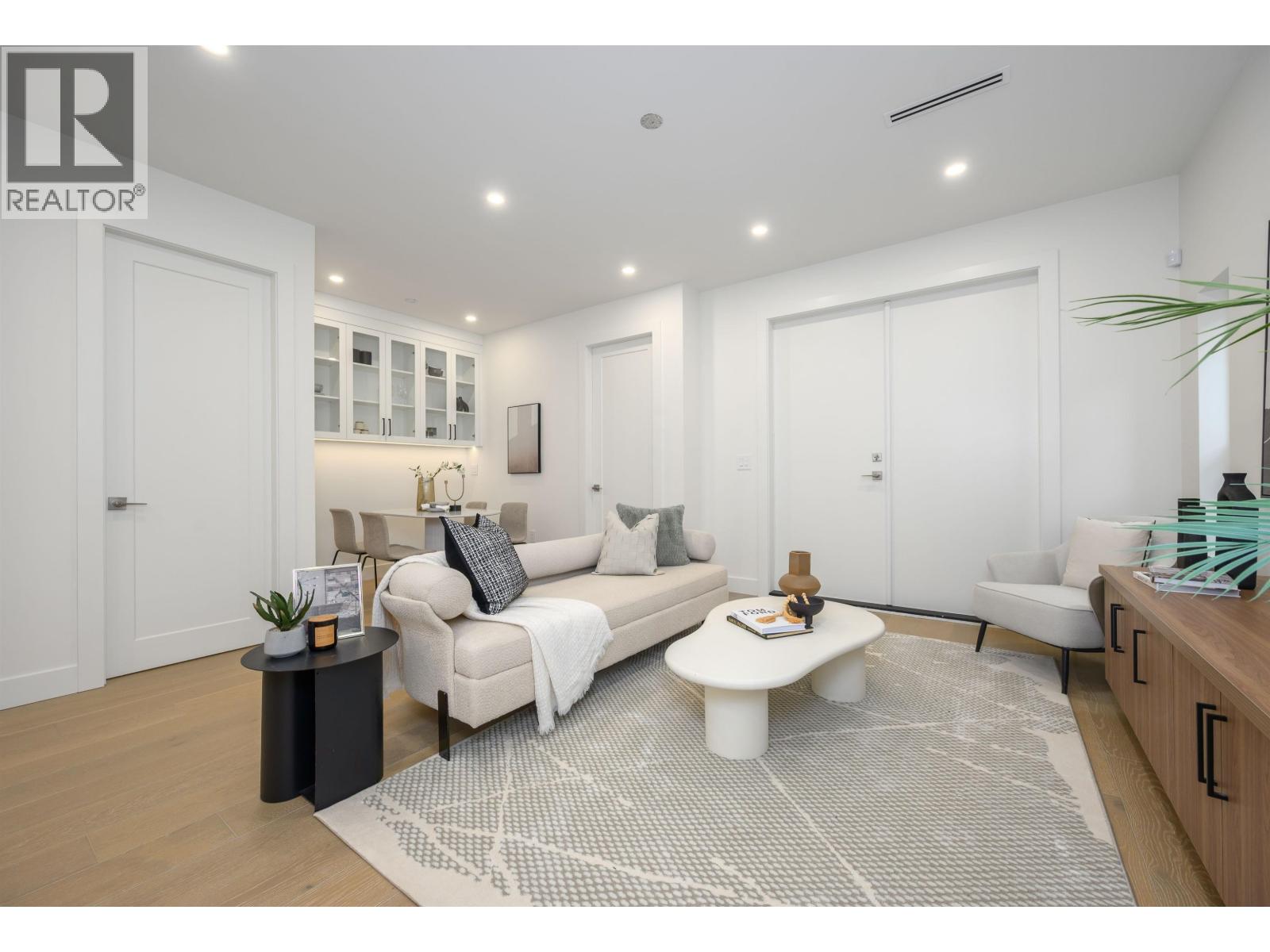 1 6176 Elgin Avenue, Burnaby, British Columbia  V5H 3S4 - Photo 5 - R3095544