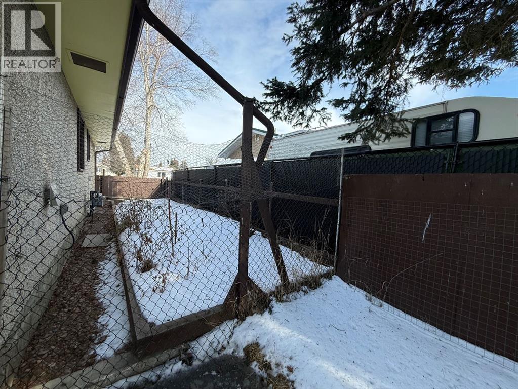 103 Belmont Crescent, Hinton, Alberta  T7V 1N6 - Photo 18 - A2290356