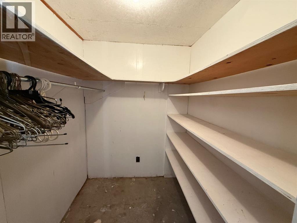 103 Belmont Crescent, Hinton, Alberta  T7V 1N6 - Photo 15 - A2290356