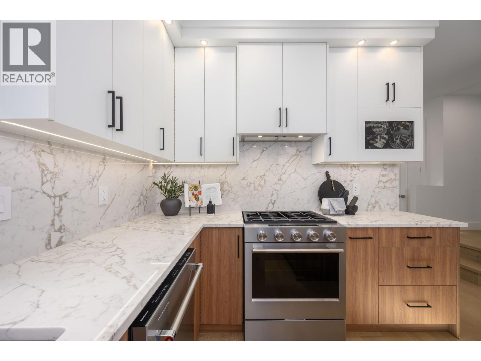 3 6176 Elgin Avenue, Burnaby, British Columbia  V5H 3S4 - Photo 14 - R3095569