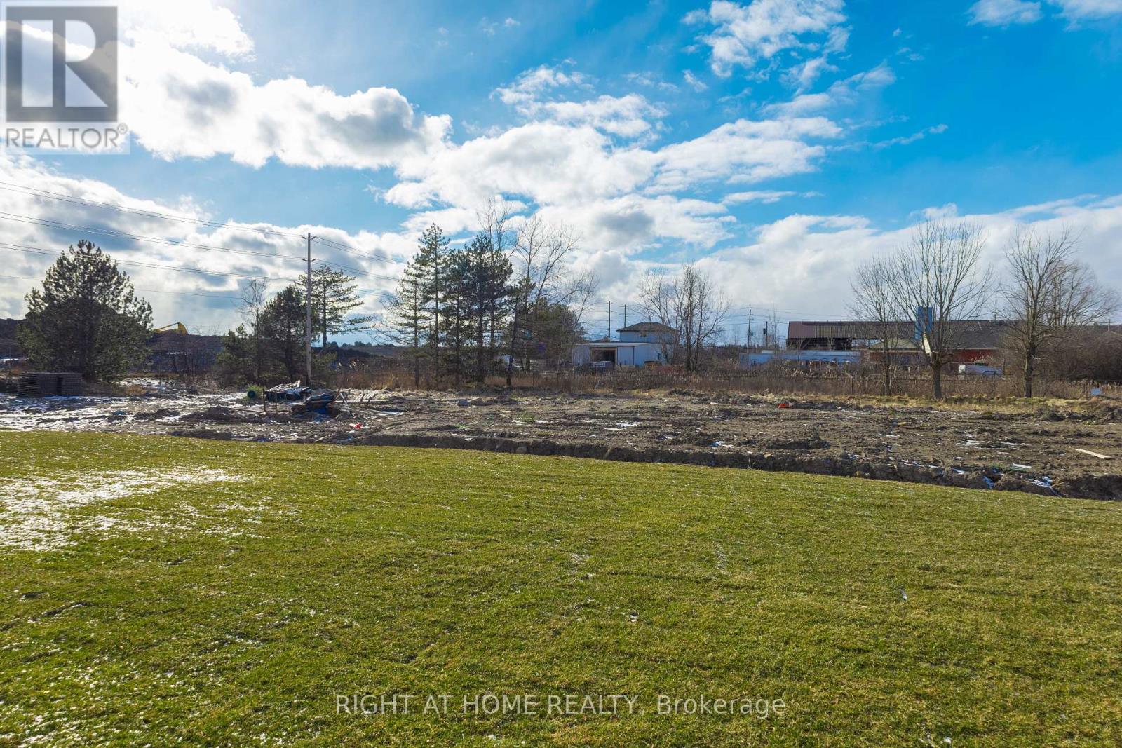 396 Chaffey Street, Welland, Ontario  L3B 2W4 - Photo 8 - X12845854