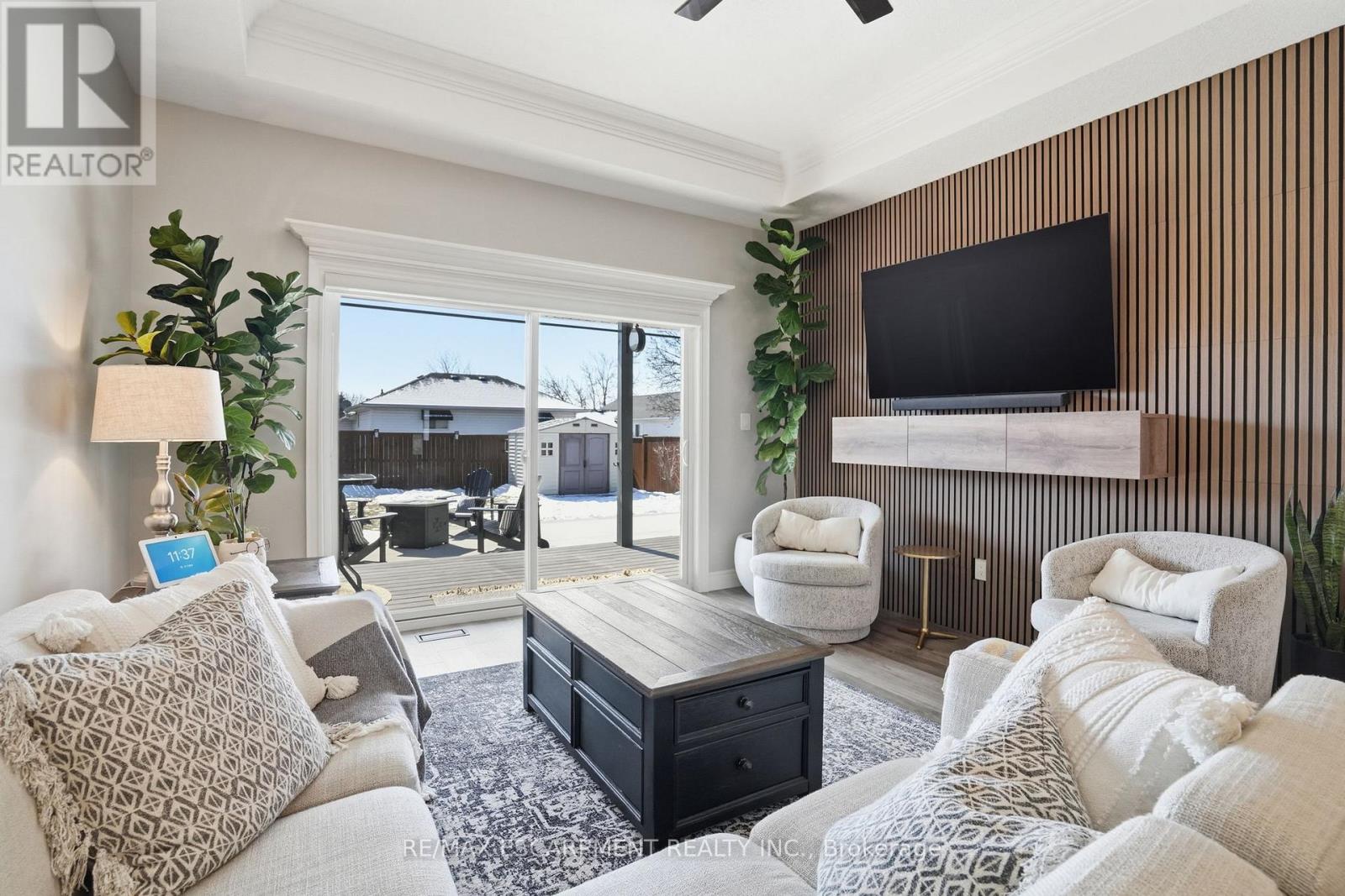 61a Haddington Street E, Haldimand, Ontario  N3W 2N4 - Photo 15 - X12845876