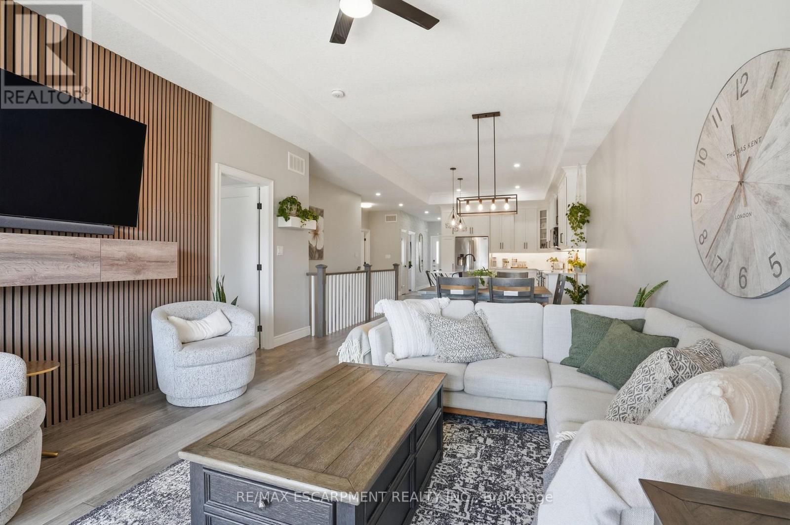 61a Haddington Street E, Haldimand, Ontario  N3W 2N4 - Photo 19 - X12845876