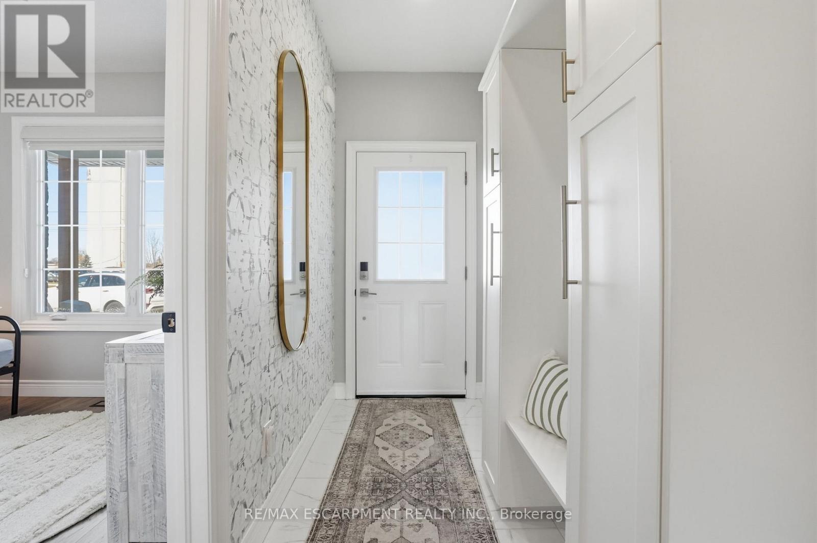 61a Haddington Street E, Haldimand, Ontario  N3W 2N4 - Photo 3 - X12845876