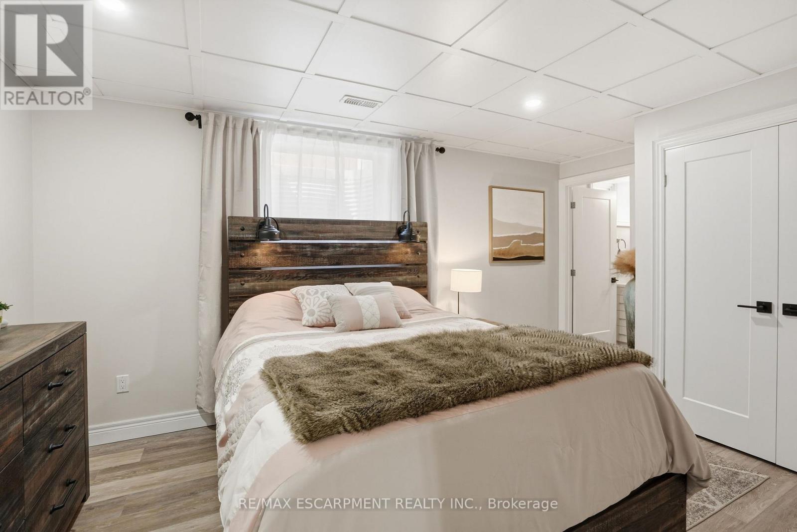 61a Haddington Street E, Haldimand, Ontario  N3W 2N4 - Photo 34 - X12845876