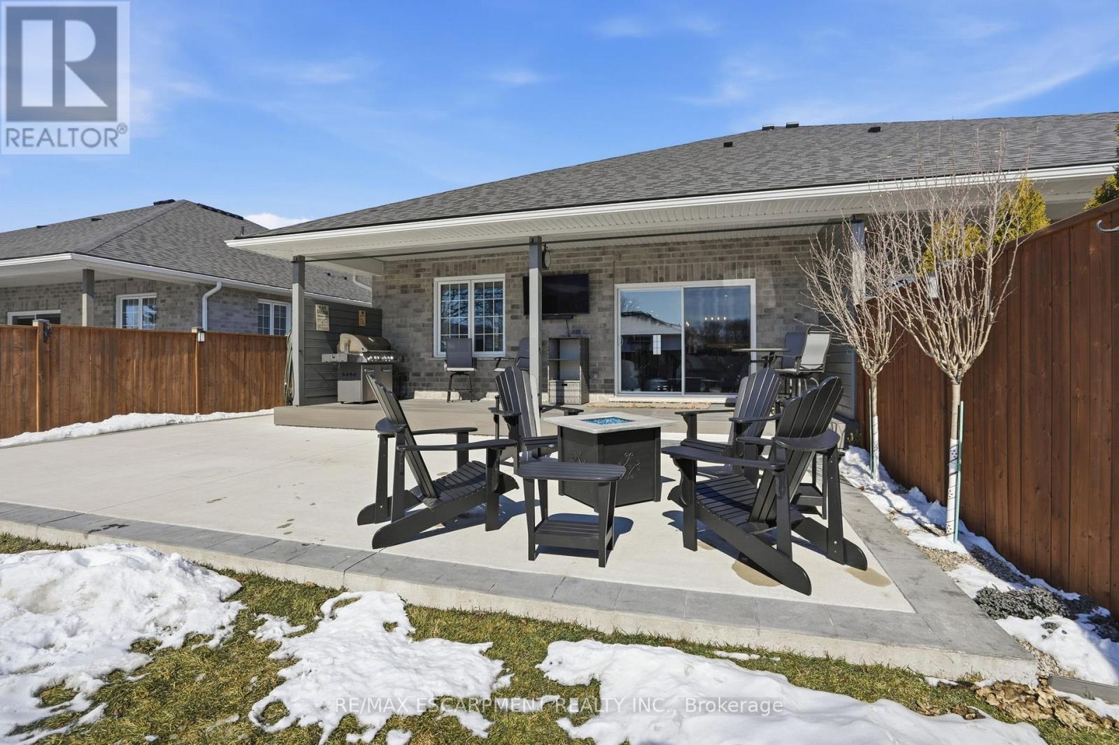 61a Haddington Street E, Haldimand, Ontario  N3W 2N4 - Photo 45 - X12845876