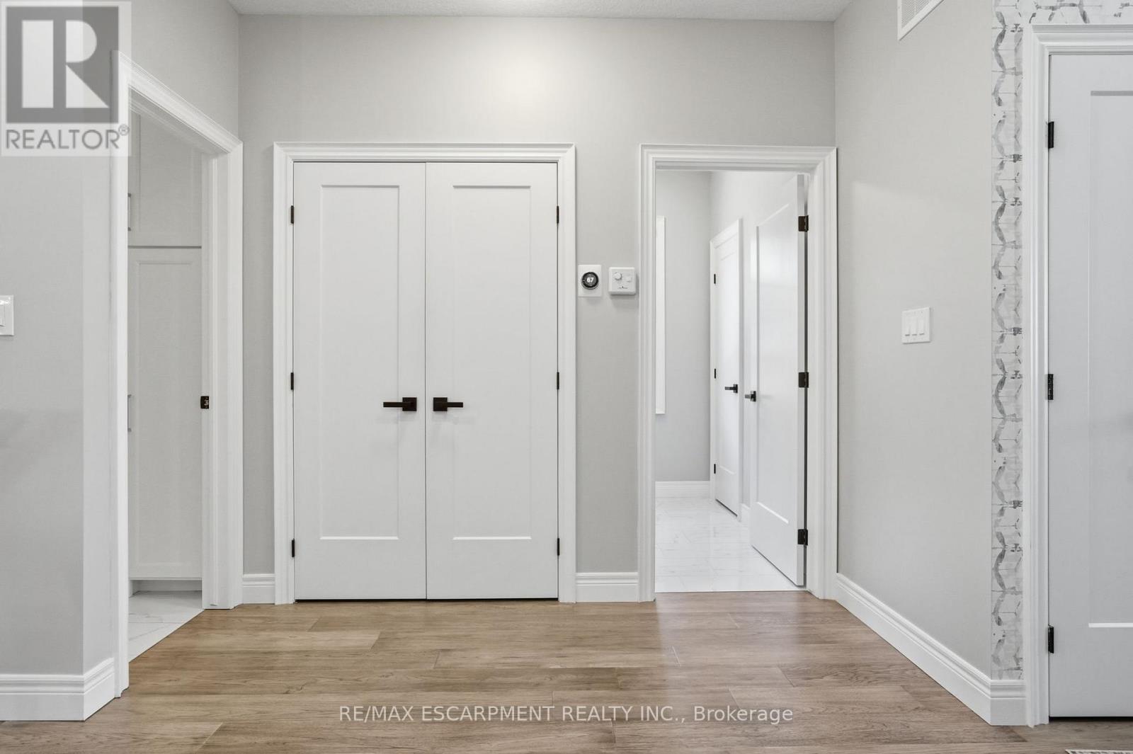 61a Haddington Street E, Haldimand, Ontario  N3W 2N4 - Photo 6 - X12845876