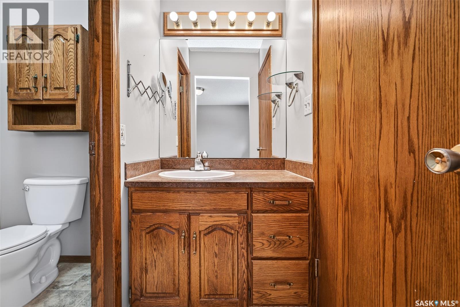 34 Elisia Drive, Moose Jaw, Saskatchewan  S6J 1G9 - Photo 23 - SK029713